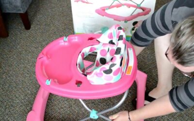 Minnie Mouse Music & Lights Walker Review