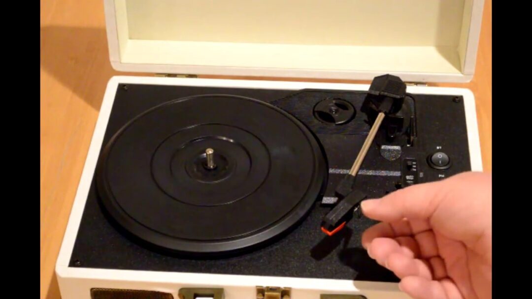 JORLAI Record Player Turntable Suitcase Review